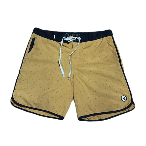 Vuori Men’s Cruise Boardshorts in Dot Gold, size 32 Waist - Picture 1 of 12